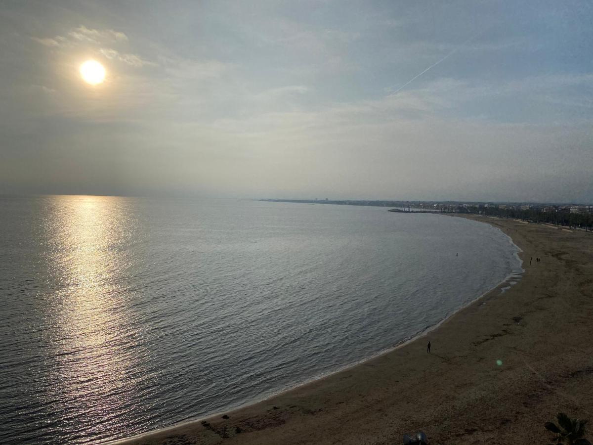 Appartement Spacieux, Front De Mer, Vue Splendide Salou Eksteriør bilde